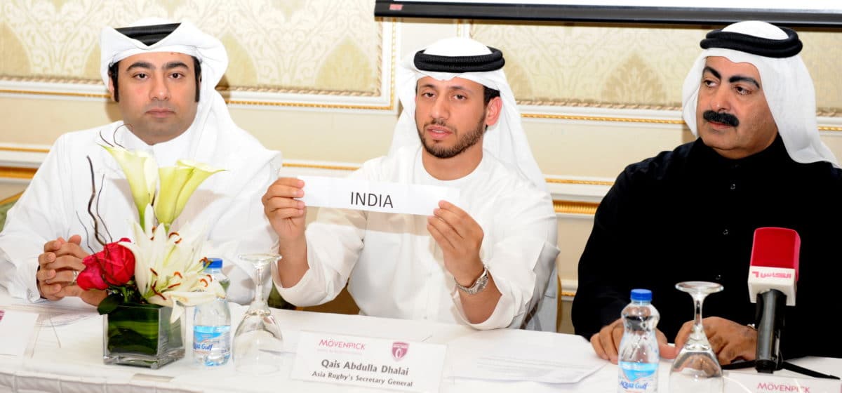 Asia Rugby’s Secretary General, Qais Abdulla Dhalai joins QRF President, Yousef Al Kuwari in presiding over today’s official draw for the Asia Rugby Sevens Trophy 2017 – Doha.