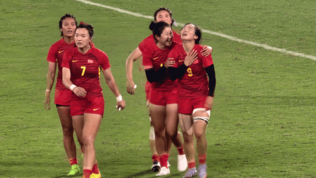 Valiant China defeat Japan